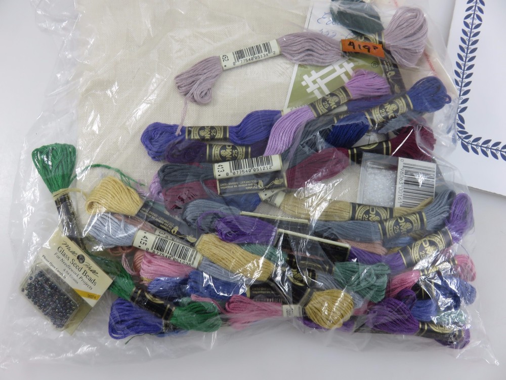 Faces NANNA'S HAT Cross Stitch Pattern Kit w/Fabric & Thread