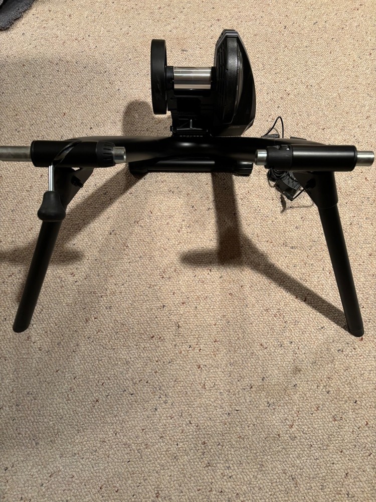 SARIS M2 smart trainer cycling