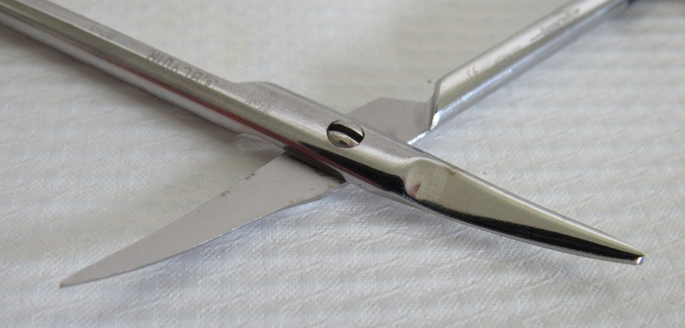 Aesculap BC901R Supercut Delicate Wave Cut Curved Scissors 4-1/4" Sharp /Sharp