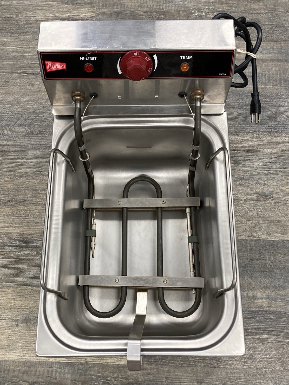 Grindmaster-Cecilware EL - 120 Cecilware Counter Top 15lb Electric Fryer