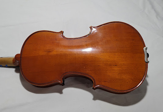 Student Violin With Case and Bow