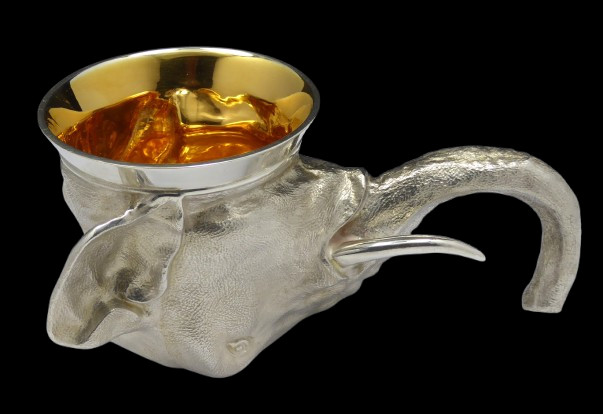 ABSOLUTELY STUNNING SOLID SILVER ELEPHANT STIRRUP CUP