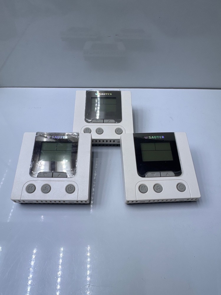 LOT 3 PCs Sauter STR8102D Temp Controller (without box)