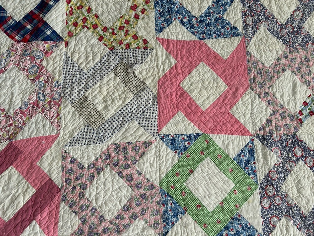 Vtg 1950’s Handmade Patchwork Quilt