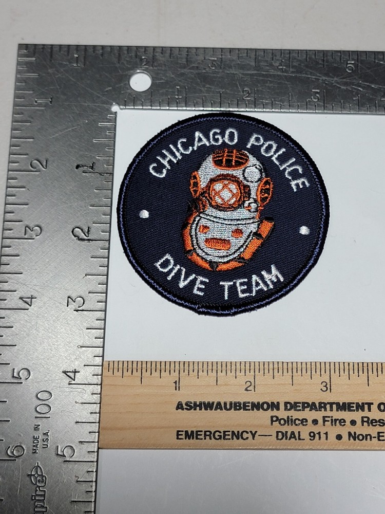 GGb5 Police patch Illinois Chicago Dive Team