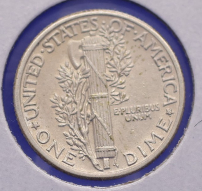 1942 Uncirculated 90% silver Mercury dime. Partial Split Bands.