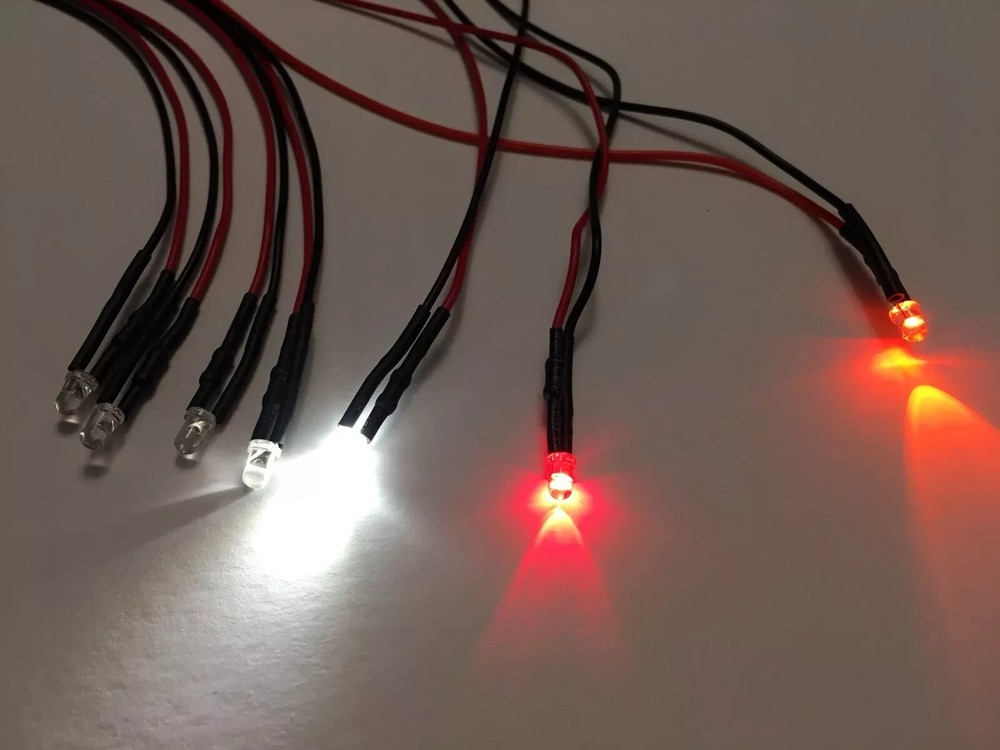 7 LED Lights Set Model Train Layout Buildings 3mm 5 Volt White, Fire Blink Red