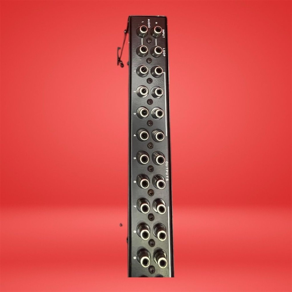 Kramer VM-10AR Video Audio Distribution Amplifier 10-Output BNC Connections