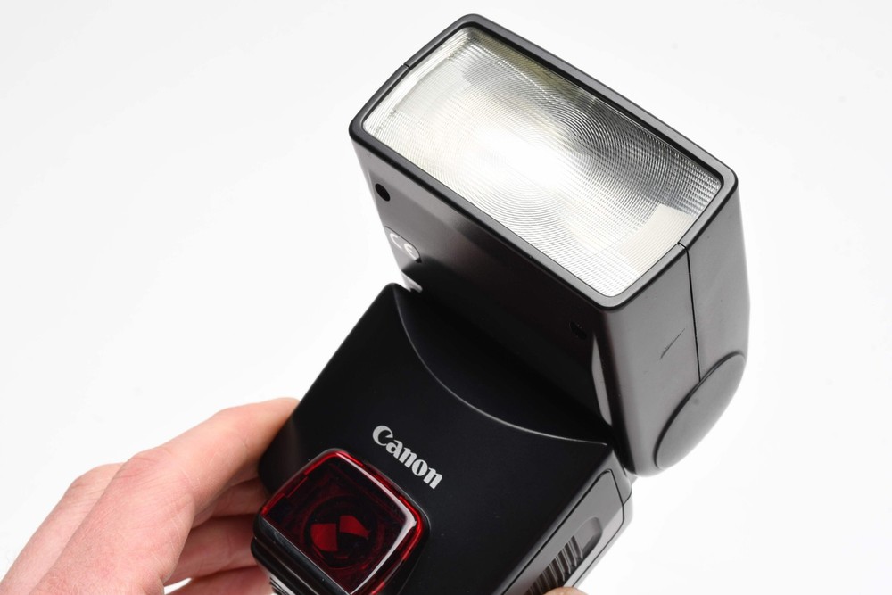 Canon Speedlight 380EX flash, fully tested, Nice! w/Pouch, manual and diffuser