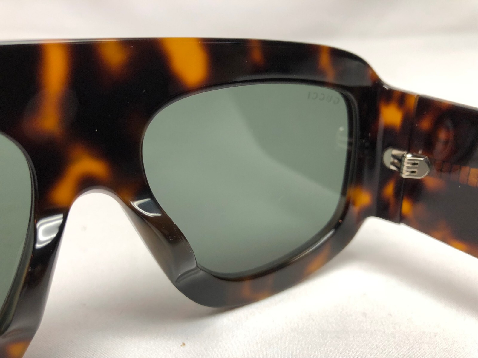 Authentic New Gucci tortoise Square Women's Sunglasses GG0980S Gray Lens