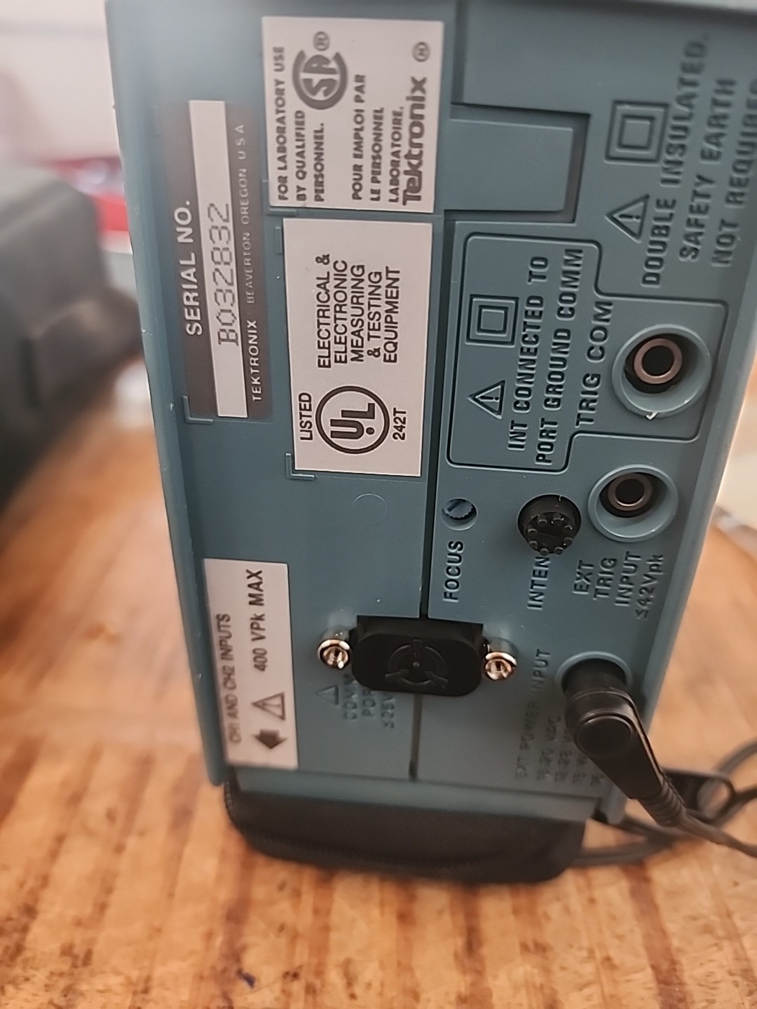 Tektronix Digital Oscilloscope 222A 12V Power Supply Carrying Case NEW Probe Set