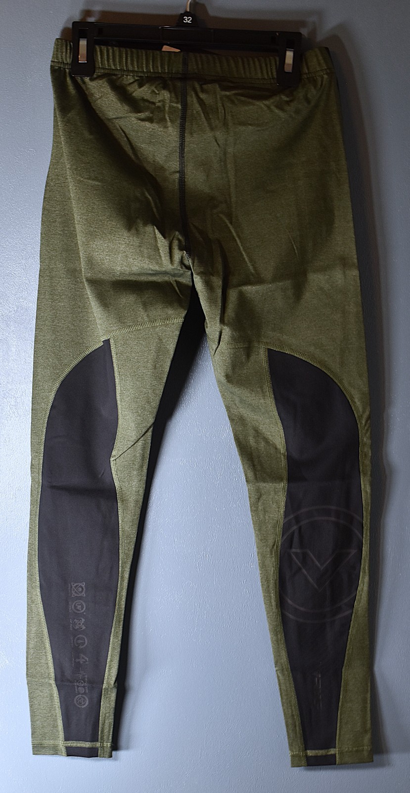 Virus Grappler V2 Splats compression tights size men's Medium, black & green