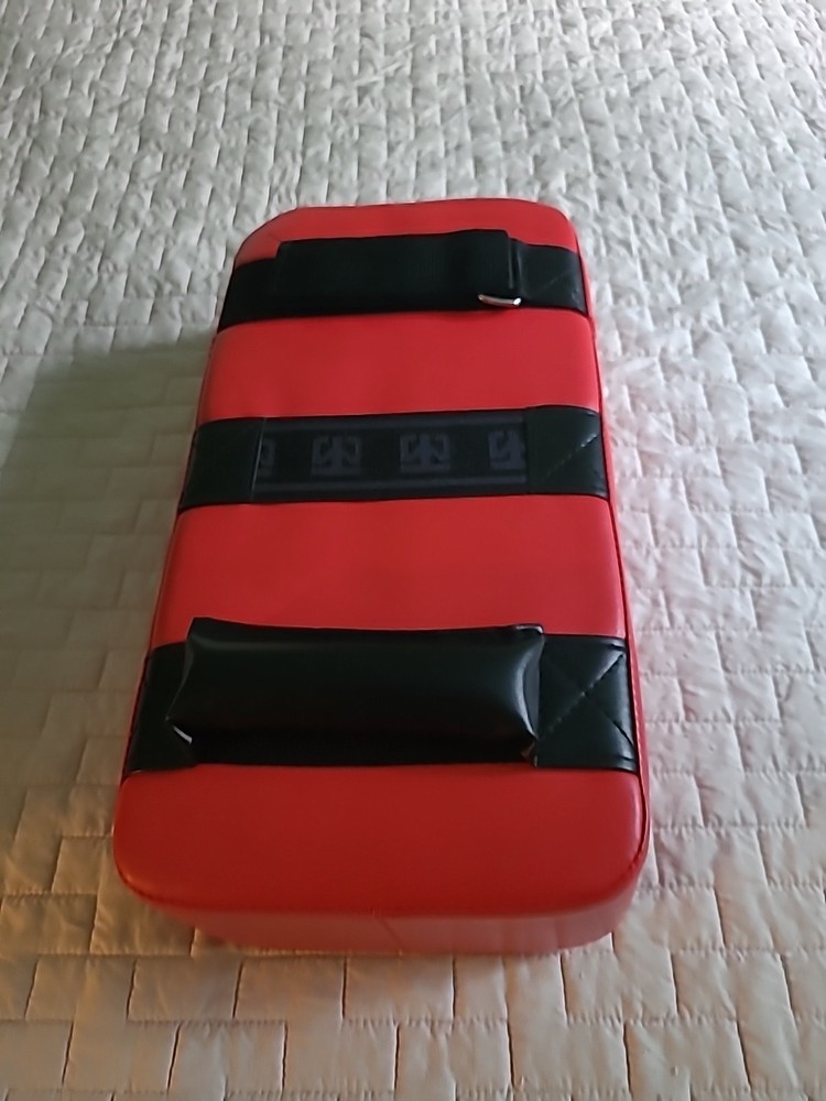 taekwondo kicking pad
