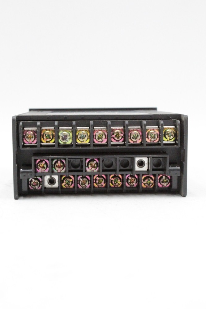 Omron K3NX-AD1C Digital Panel Meter (Missing a few wire screws)