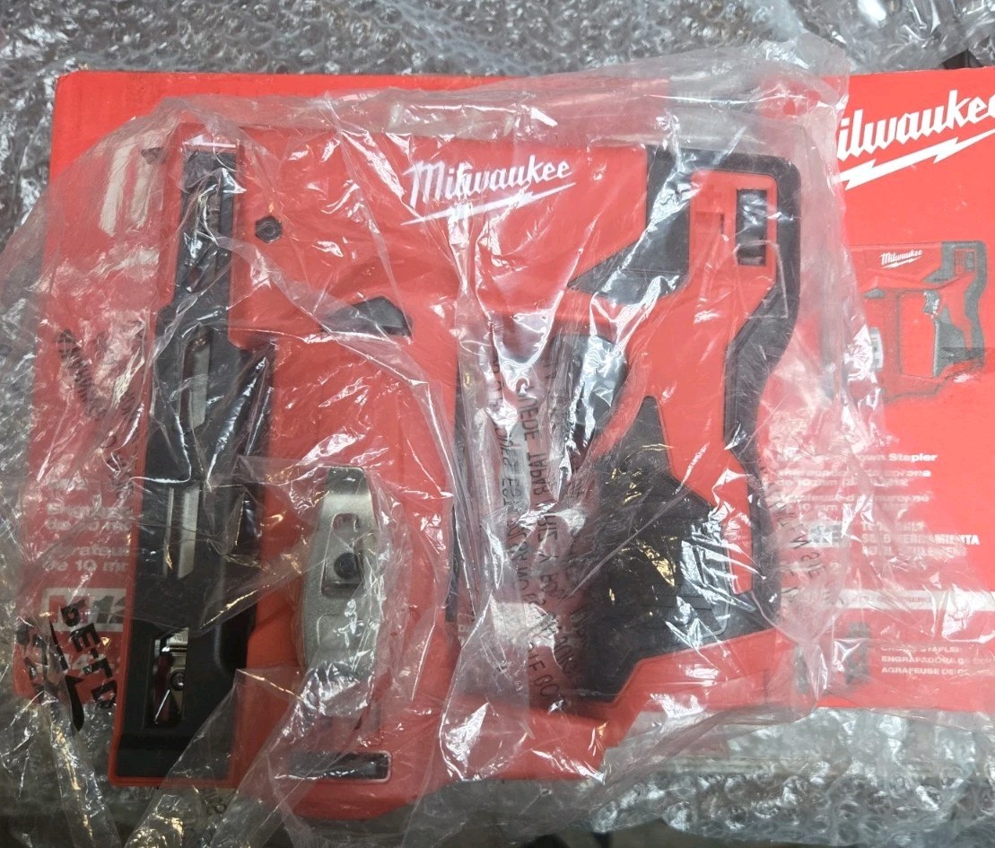 Milwaukee 2447-20 M12 12 Volt 3/8 Crown Stapler Cordless NEW Free Shipping. READ