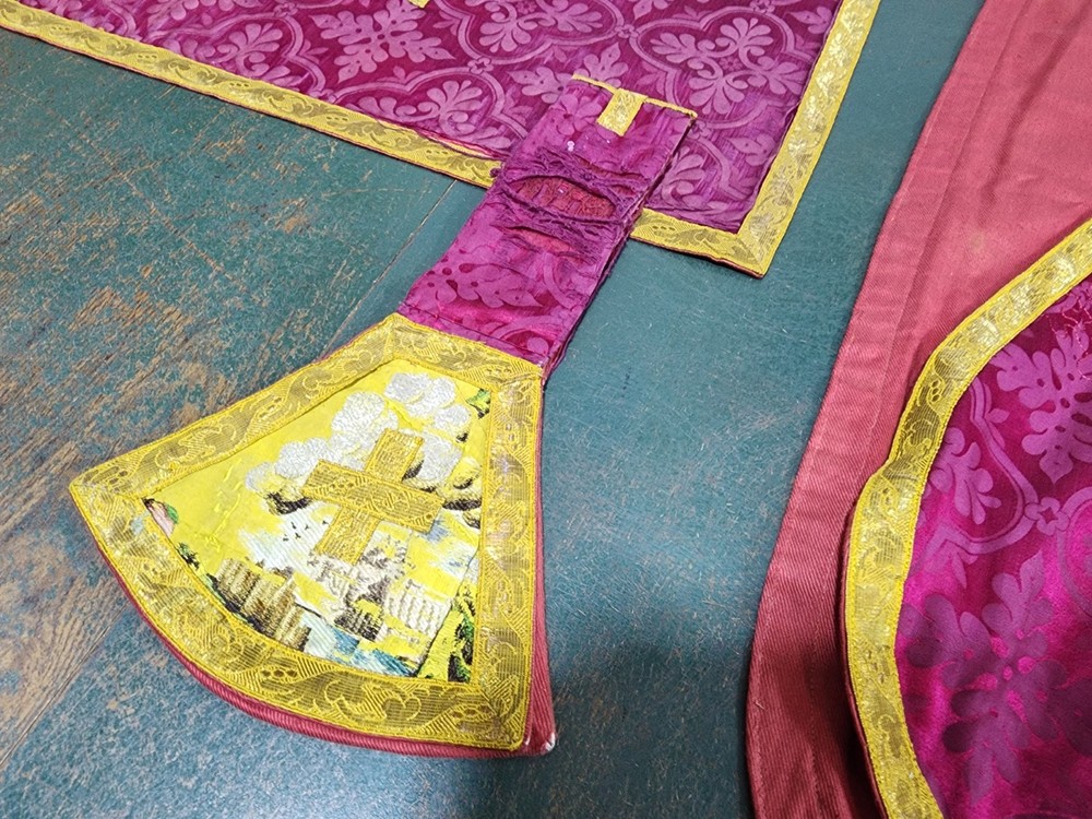 Antique Fiddleback Chasuble