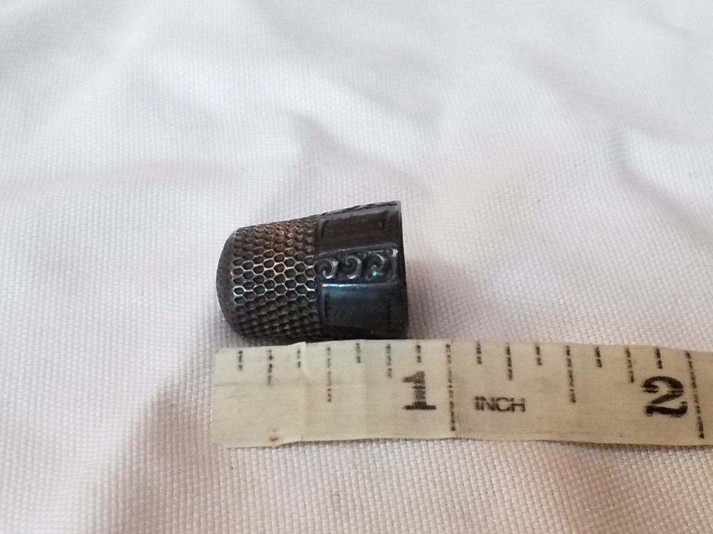 Collectible Antique Marked Sterling Silver Sewing Thimble Makers Mark! Patterns