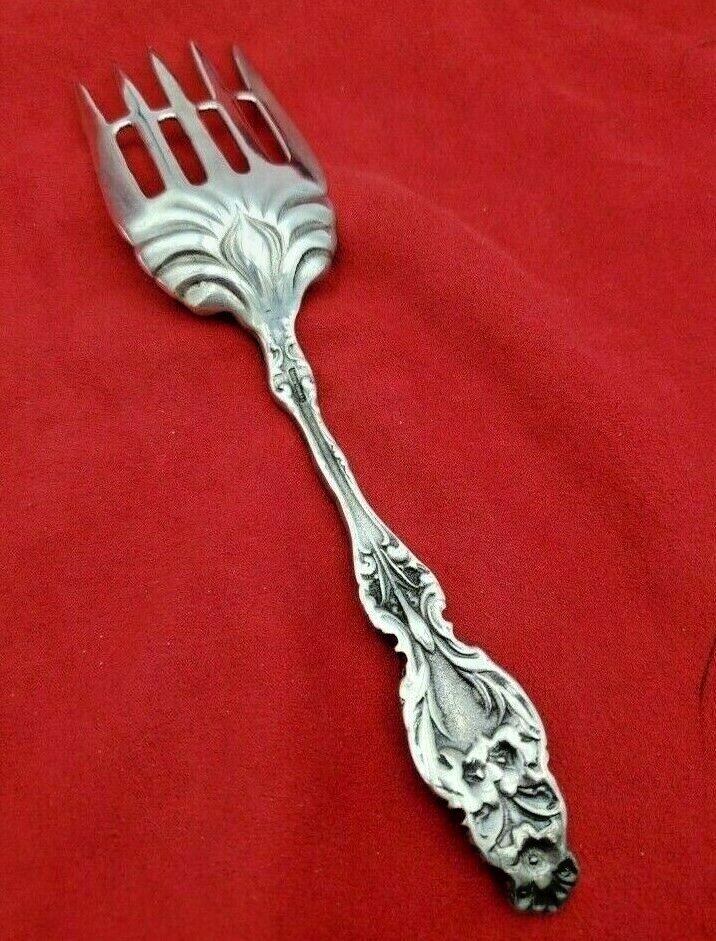 Lily Pattern Cast Sterling Silver Serving Fork with Bar Between Tines #12017