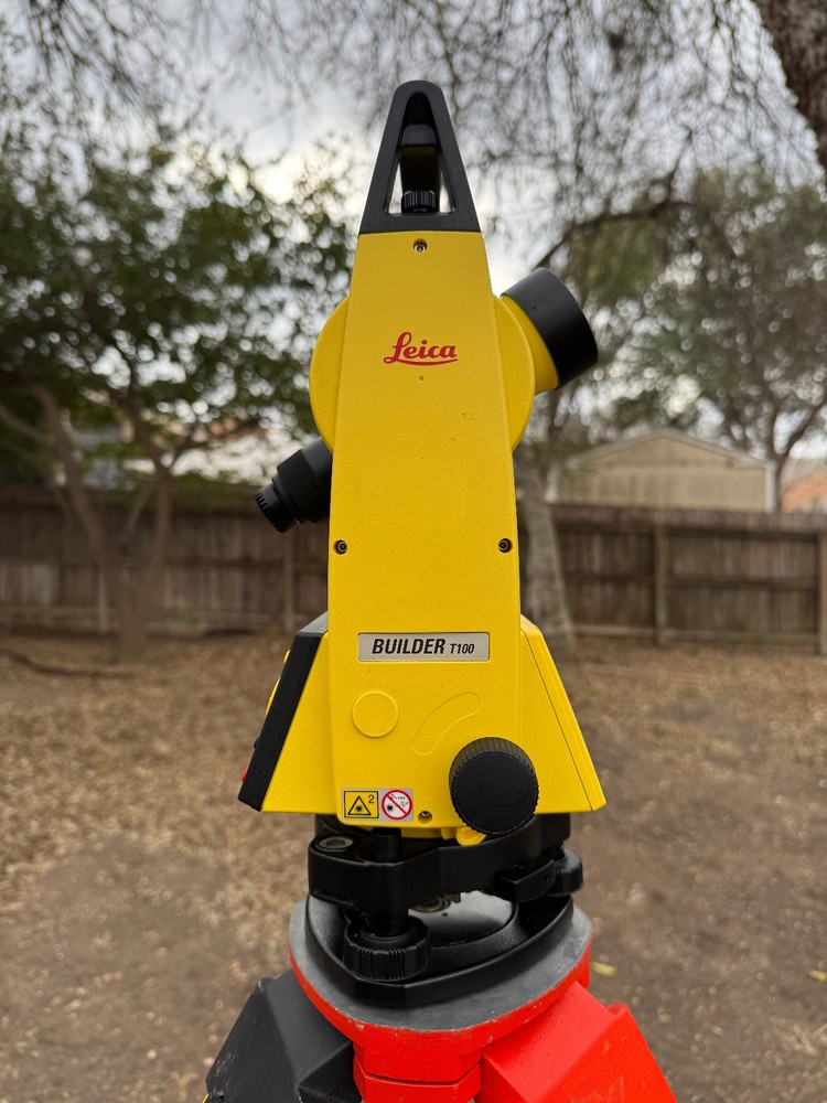 Leica Builder T100 Digital Theodolite | Excellent Condition | Tested