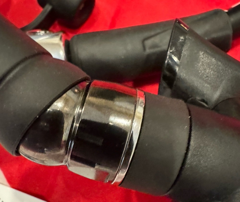 ATOMIC AQUATICS B2 SOLID BLACK EDITION REGULATOR LOOKS LIKE NEVER WET!
