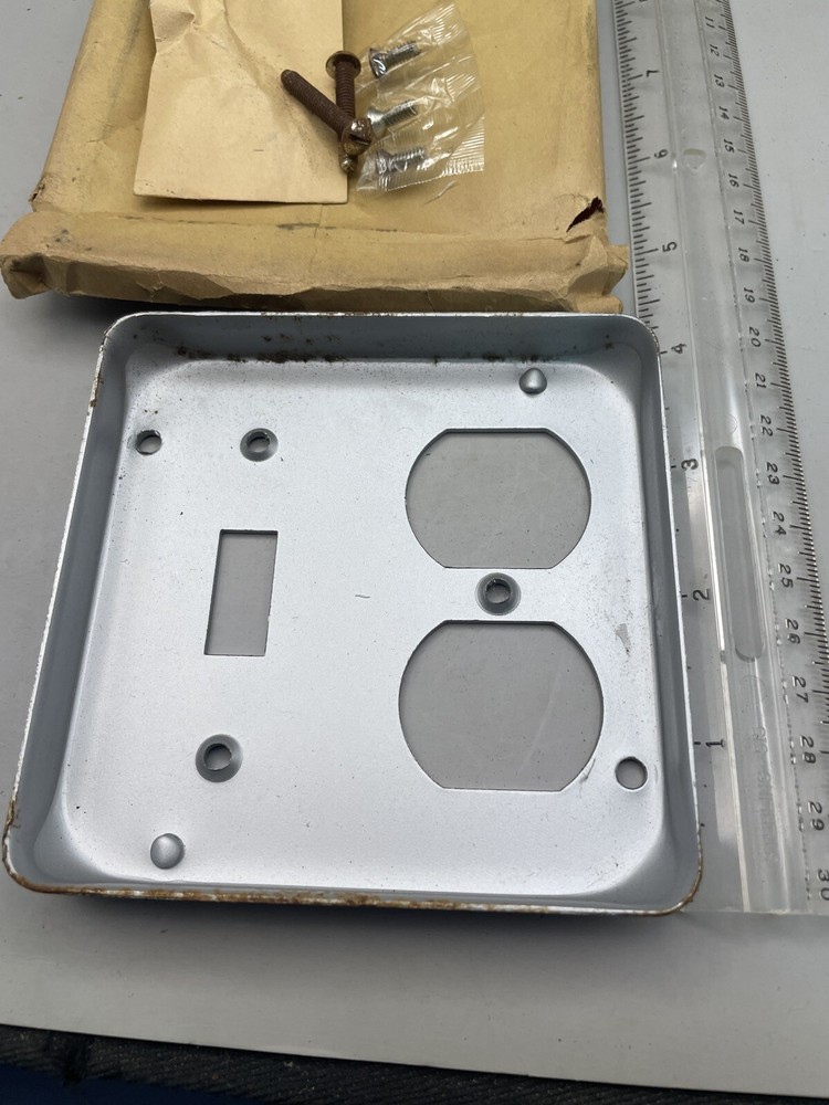 4” Square Industrial Surface Cover, 1/2" Raised - Duplex / Toggle GA33