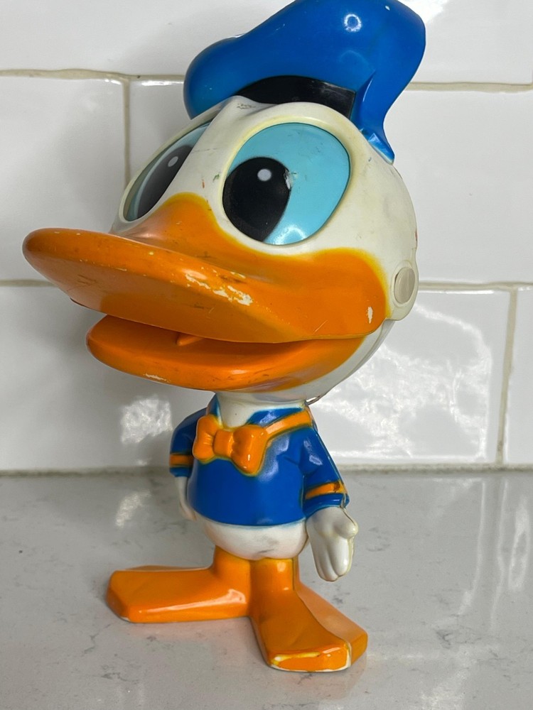 Donald Duck Pull String Toy VINTAGE