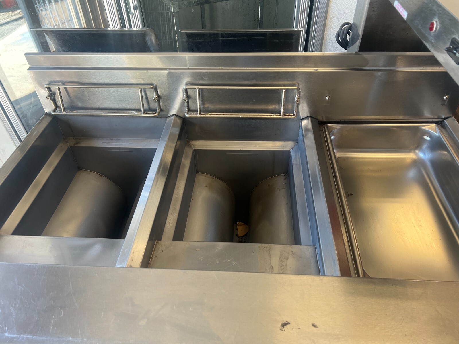 FRYER FRYMASTER COMMERCIAL ( LITTLE USED)