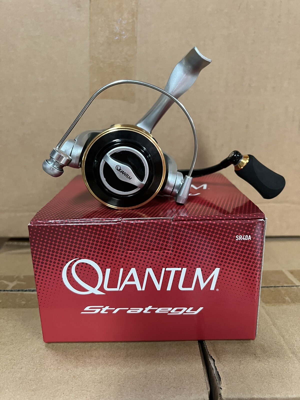 QUANTUM STRATEGY SR40 SPINNING REEL NEW in Box