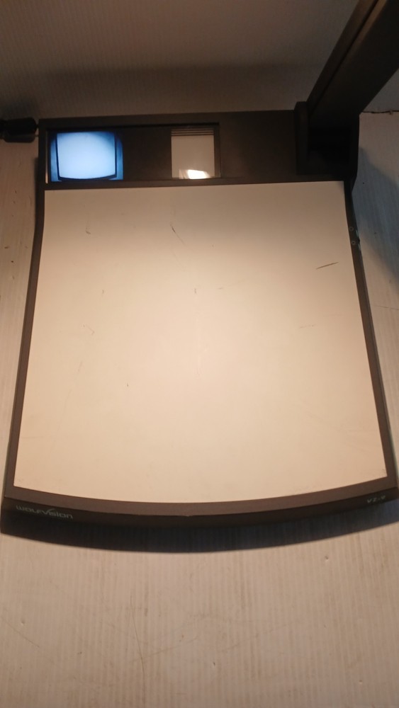 WolfVision VZ-09 VGA/DVI Classroom Projector WORKING! *NO REMOTE* *READ*