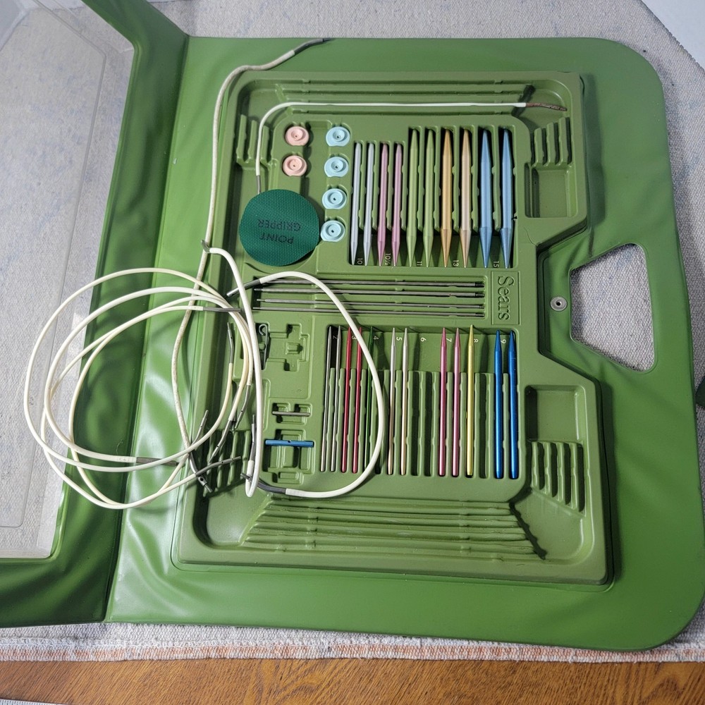 Vintage Sears Knitting Needle Kit Interchangeable Set Case Model 25 5748