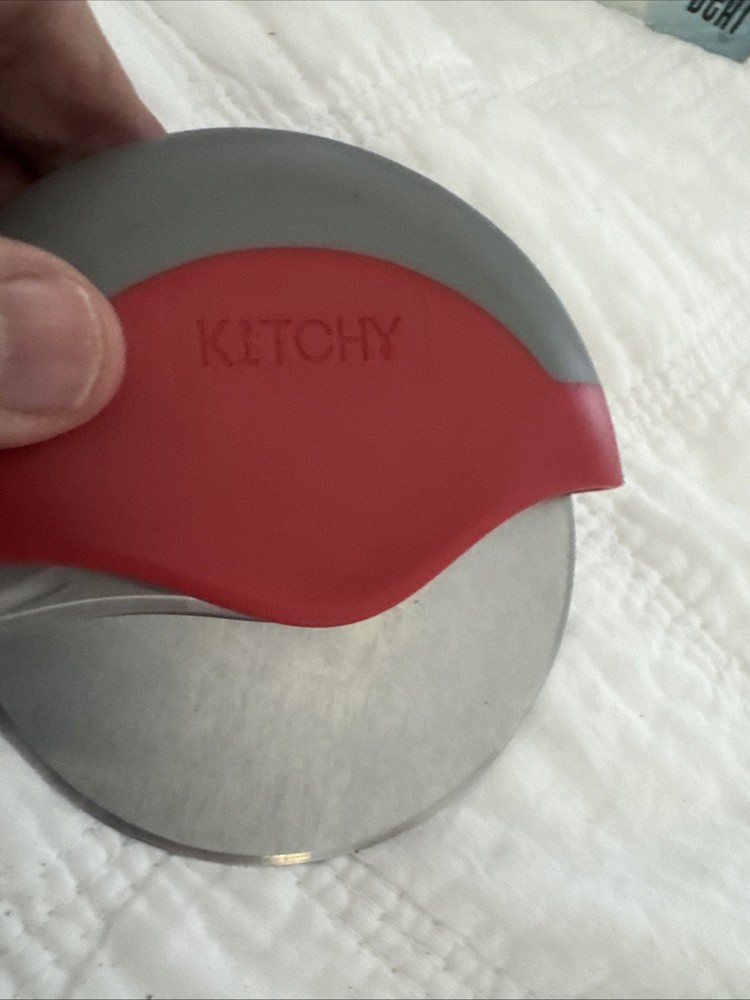 WPPO Pizza Cutter With Removable Safety Shield