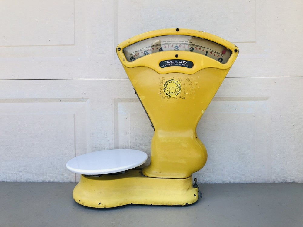 ANTIQUE TOLEDO CANDY SCALE Model 407 Yellow