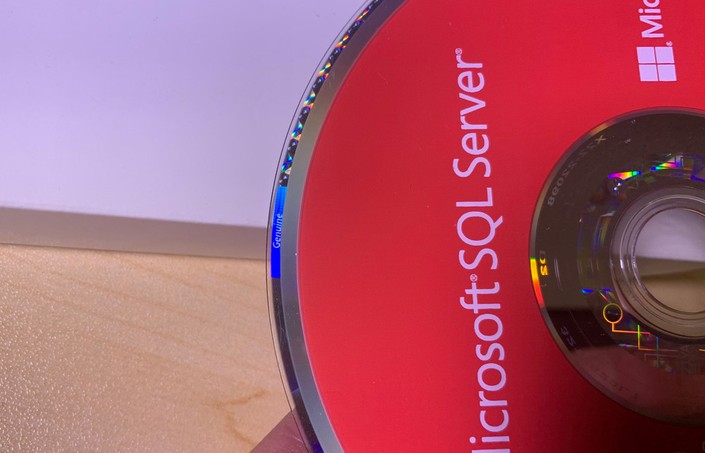 SQL Server 2019 Standard 4 Core DVD w/ COA Genuine Holographic Authentic Retail