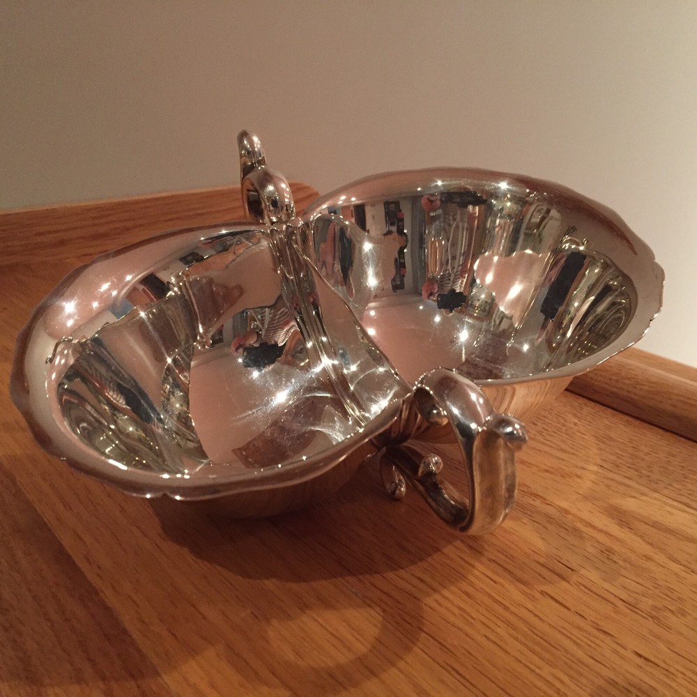 Reed & Barton Double Bowl Sauce Boat  w/ Handles #160 EPNS Silver Plated ~ VTG