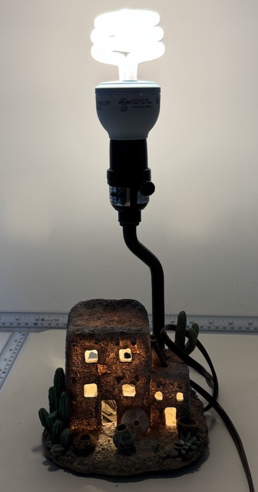 SOUTHWESTERN ADOBE LAMP VINTAGE HOME DECOR -WORKS (no Bulb) 11”