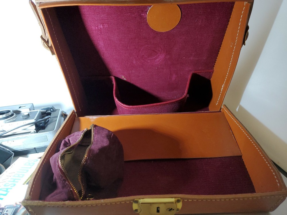 Vintage Land Camera Model 250-Flash-Leather Case