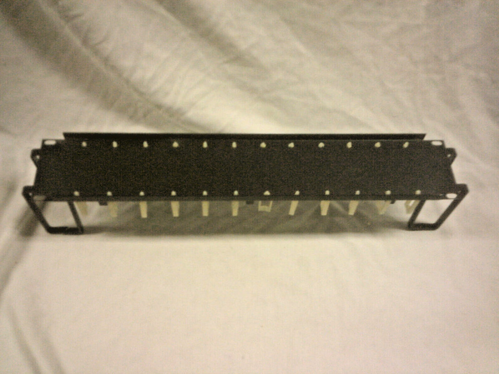 19 inch rack mounted cable management panel