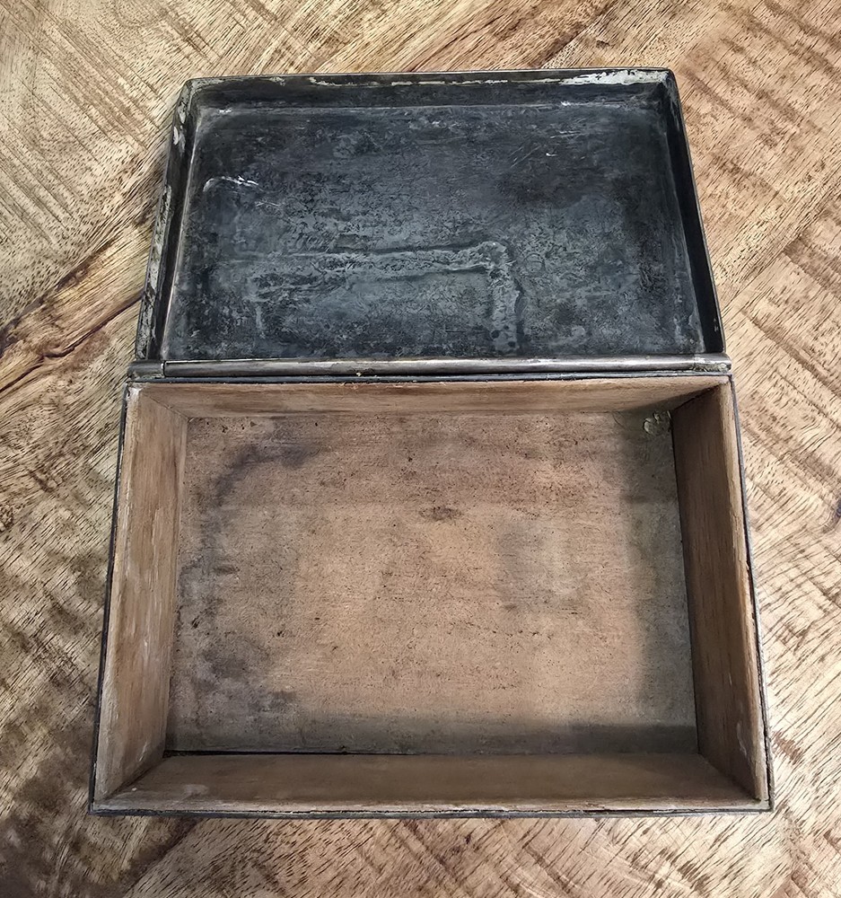 440 gm Solid Silver Antique Hinged Silver Box Snuff Cigarettes 90%