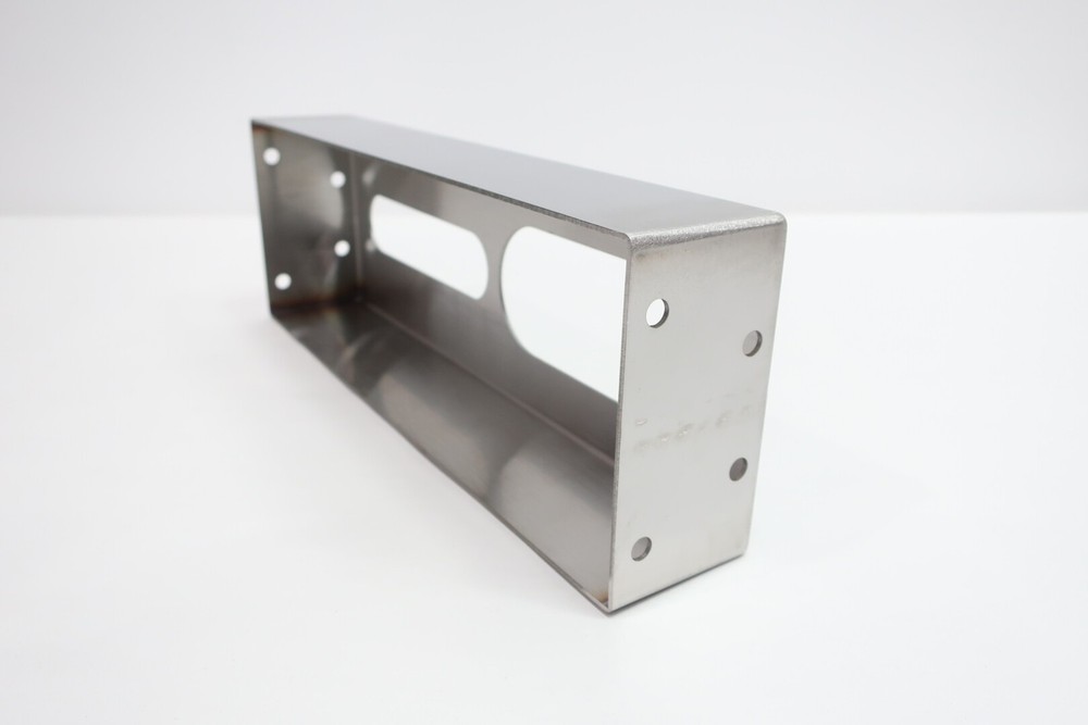 Siemens 7ML18301BK Universal Box Bracket