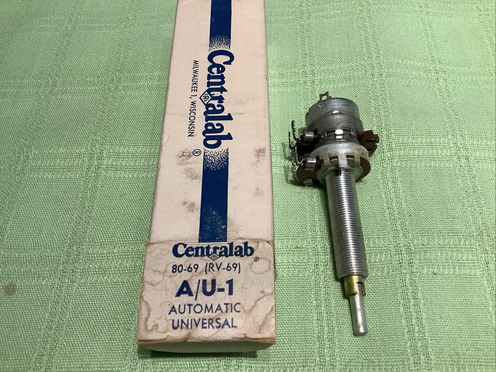 Centralab A/U-1 Automatic Universal Auto Radio Volume/ Tone Controls With Switch