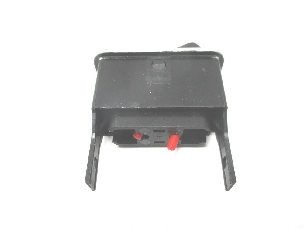 3825703C1 NEW OEM INTERNATIONAL ELECTRONIC SILVER PTO SWITCH
