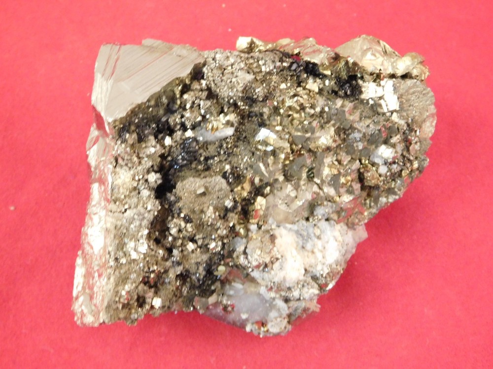 CHALCOPYRITE Cluster Nice! and 100% Natural Peru 197gr