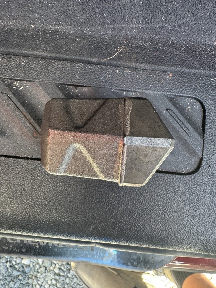 Weld on cutting tool