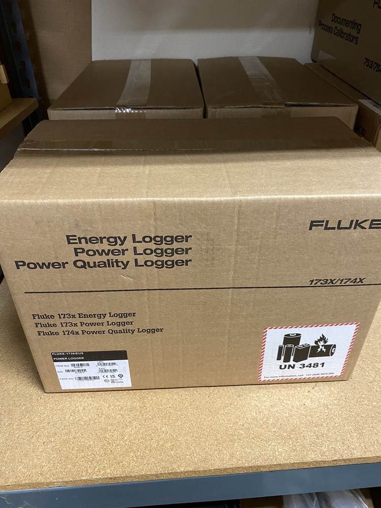 Fluke 1736/EUS New Advanced Power Logger Complete with Probes
