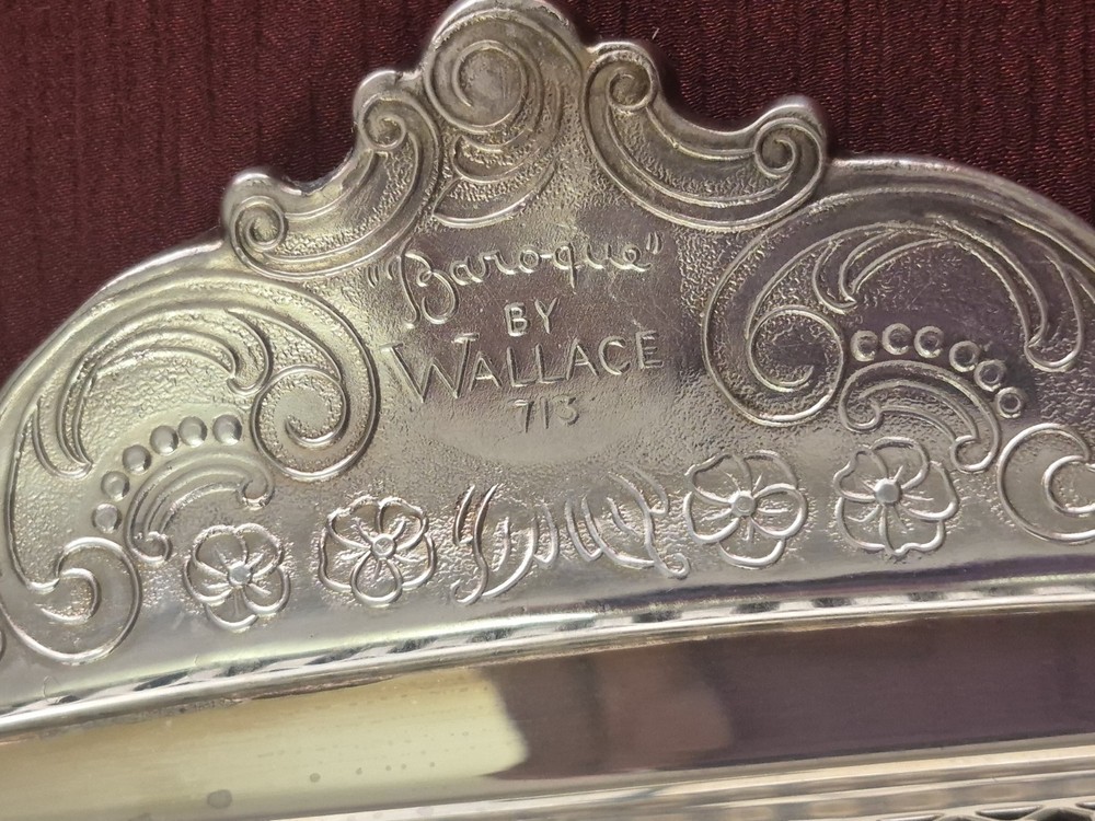 Baroque By Wallace Silverplate Buffet Server 713