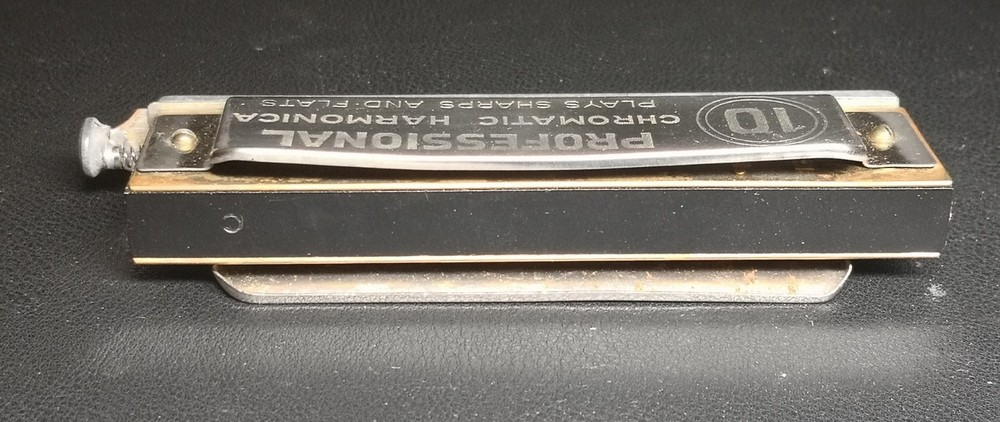 Thorens Professional Chromatic Harmonica No. 10 Vintage