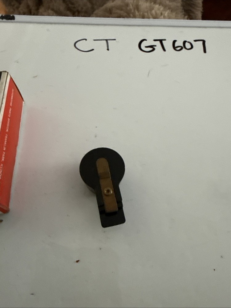 (1) Borg Warner D128 Distributor Rotor Nos OEM Sold Individually