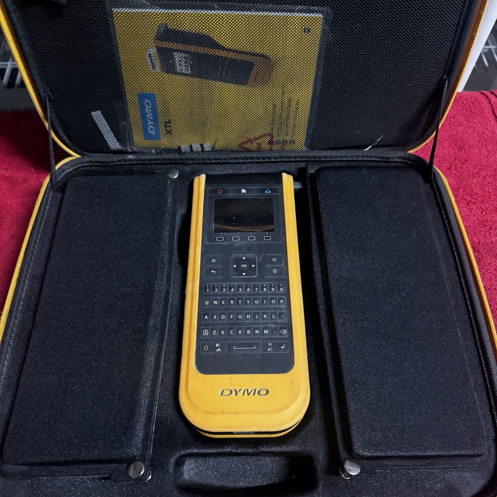 Dymo XTL 300 Label Maker with AC Adapter and Case Used