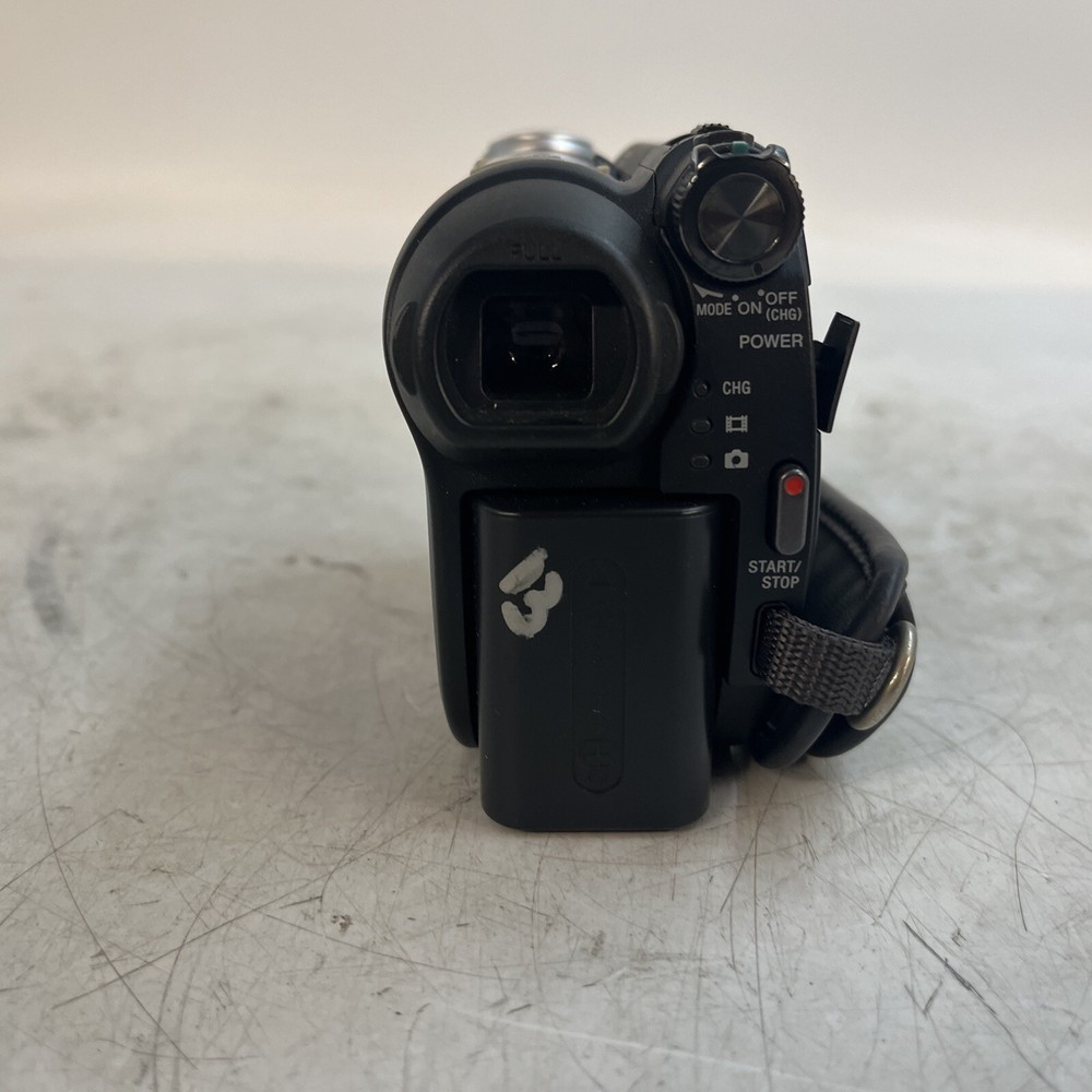 Canon DC410 Mini DVD Digital Camcorder Untested.