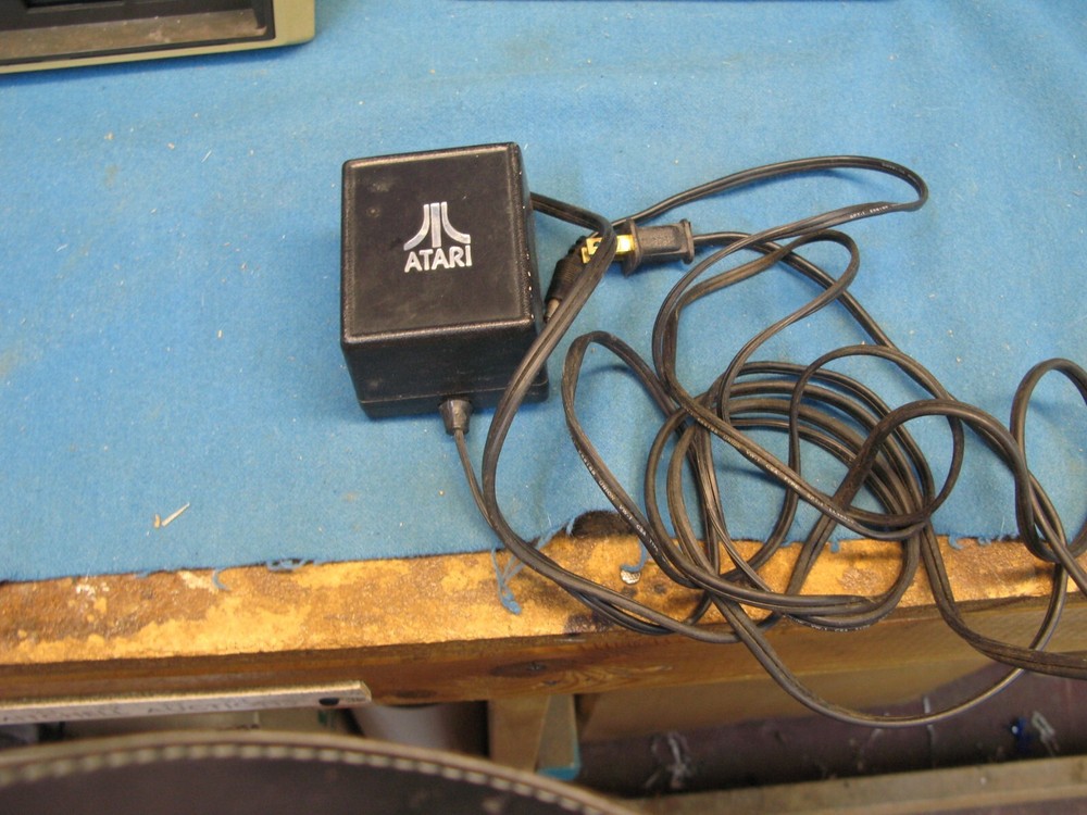 2 Atari 810 Floppy Disc disk Drive & 1 Power Supply Adapter